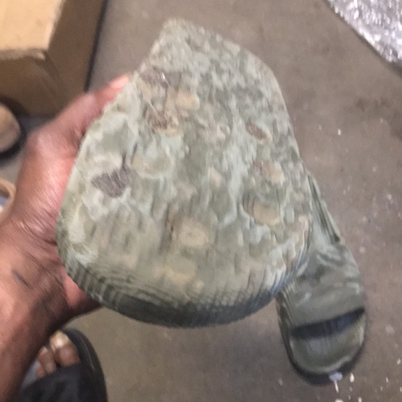 Adidas slides - Picture 3 of 5